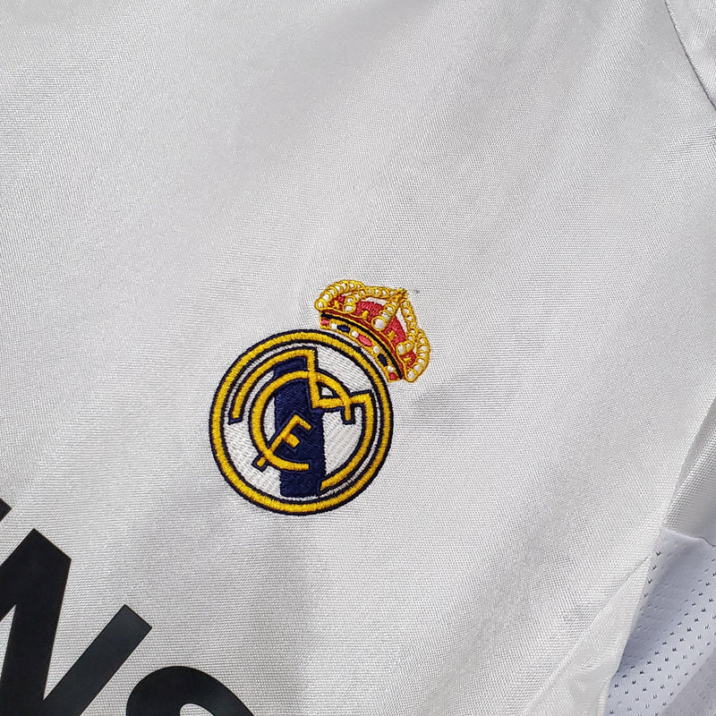 Camisa Retrô Real Madrid 2004/05 Home